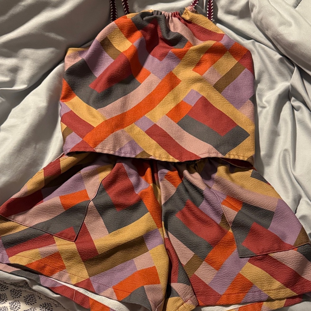 Colorful Geometric Patterned SET SHORTS HALTER TOP GIRLS TRUCE 14 TANK NORDSTROM